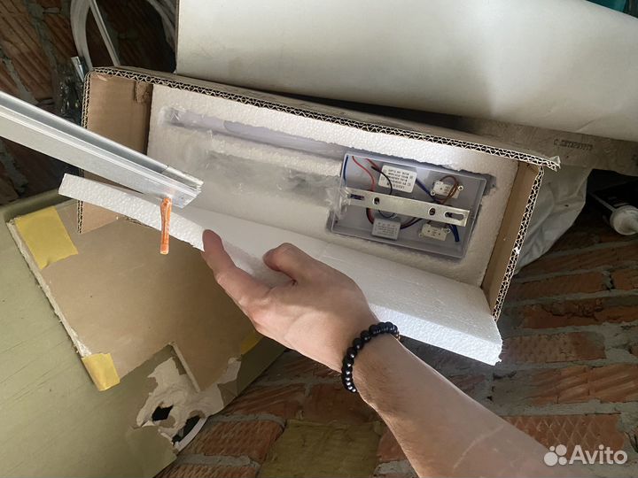 Бра светильник настенный белый