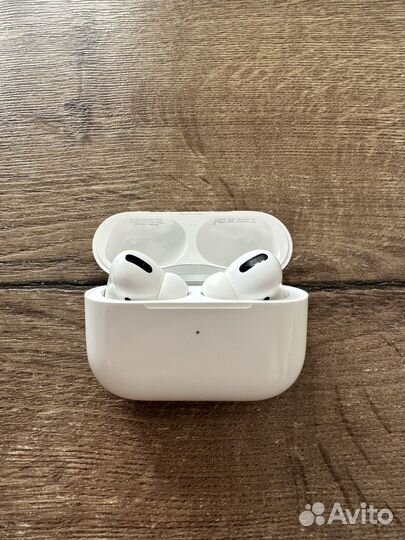 Наушники AirPods Pro