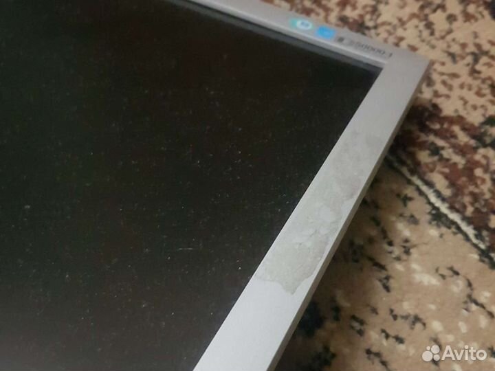 Монитор Samsung