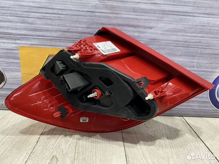 Фонарь задний Renault symbol 2 NEW 08- Прав