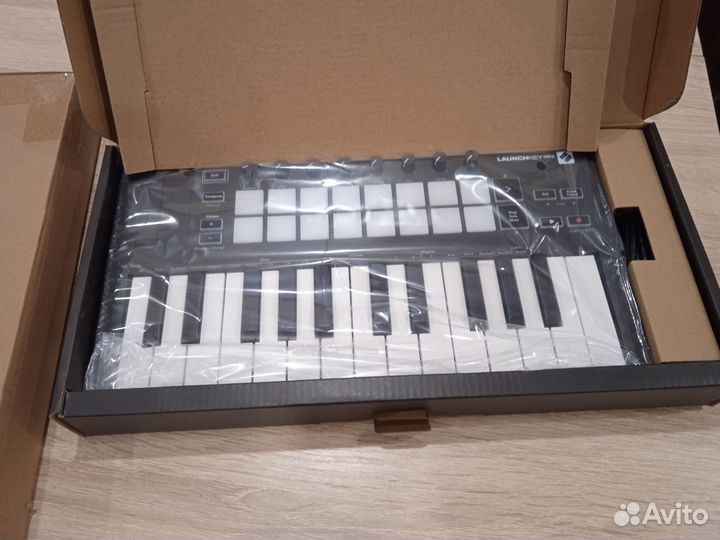 Midi Keyboard Controller launchkey mini MK3