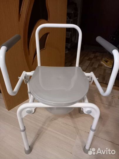Кресло стул санитарный