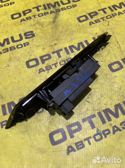 Кнопка стеклоподъемника Mazda 3 BK