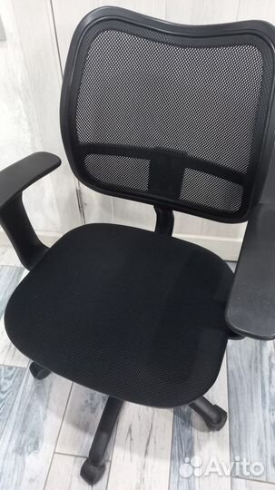 Компьютерное кресло