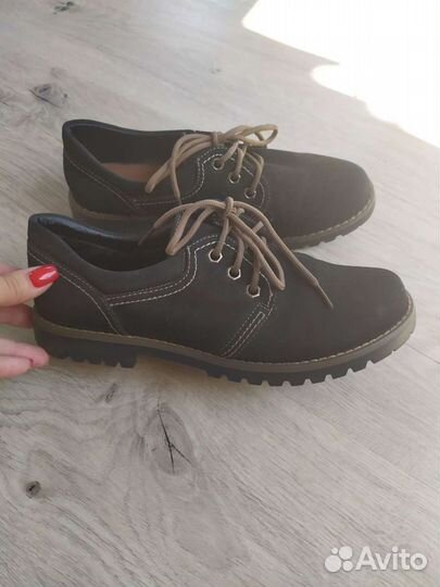 Ботинки женские 38 размера