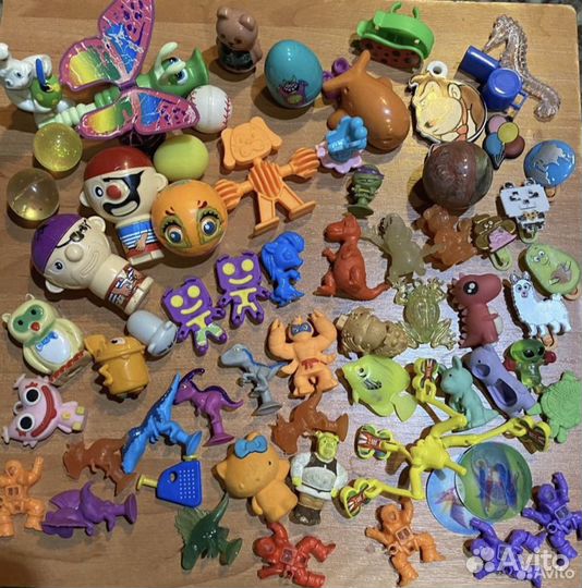 Игрушки из киндера коробкой