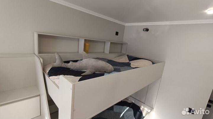 Двухъярусная кровать