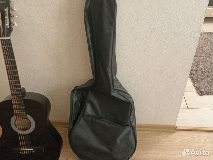 Классическая гитара bellucci