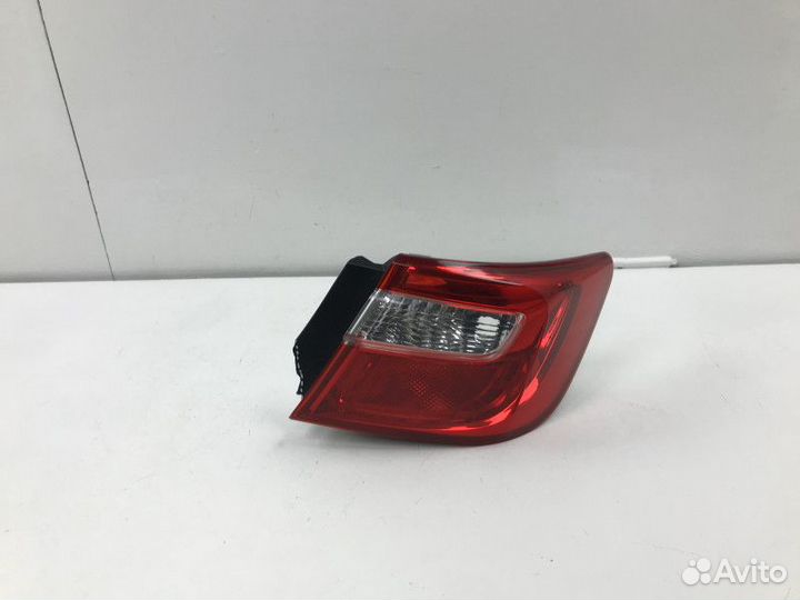 Фонарь задний правый Toyota Camry V50 V55