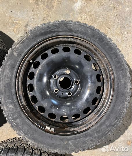 Диск штампованный R16 Фольксваген Пассат Б6