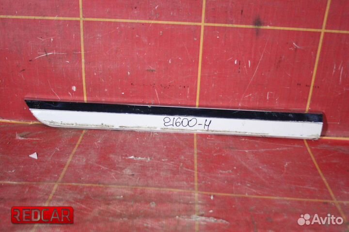 Накладка двери задней правой Volkswagen Passat B8