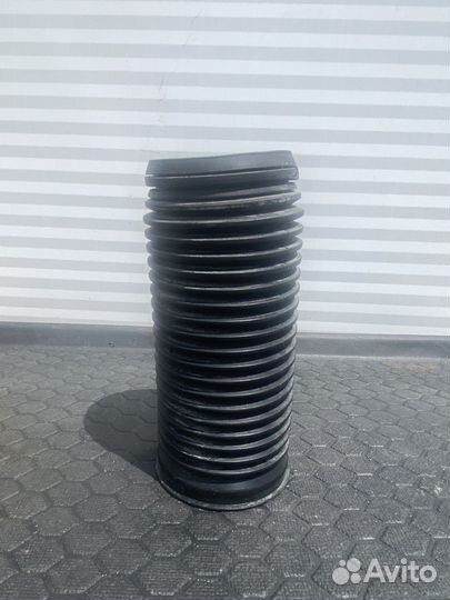 Отбойник, пыльник передней стойки VW Touran