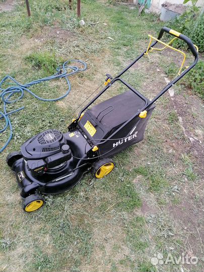 Газонокосилка бензиновая самоходная