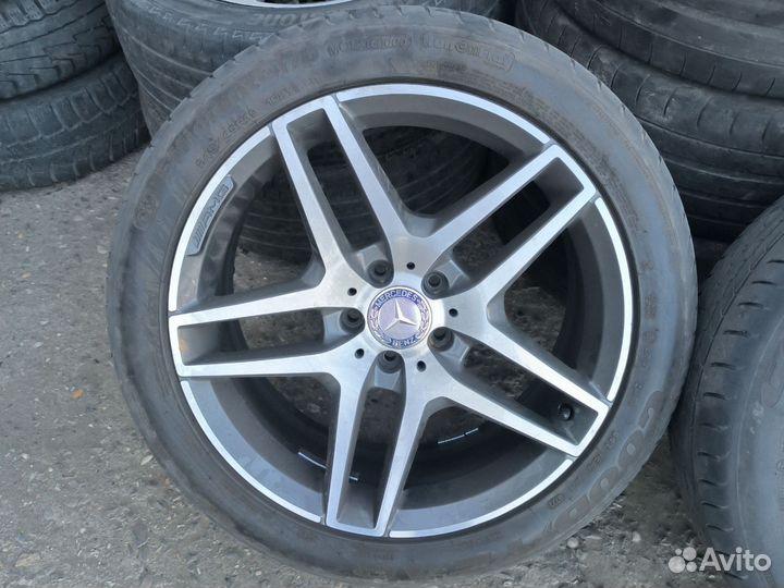 R19 Goodyear EfficientGrip 245/45, PCD 5x112 DIA 66.6