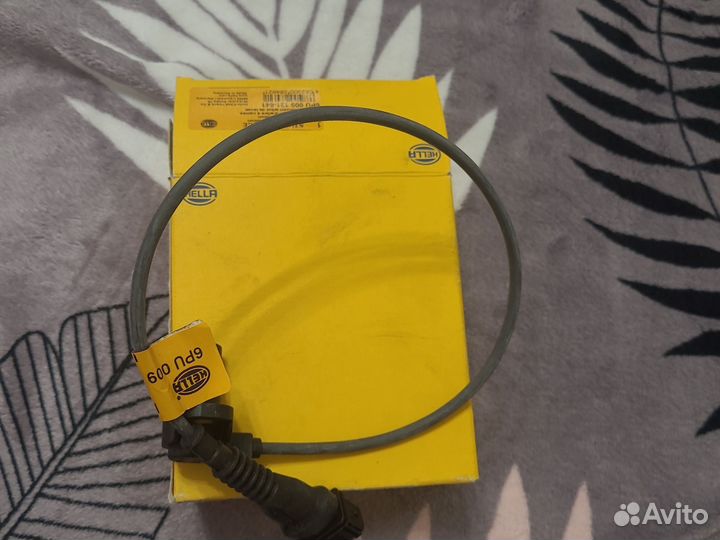 Датчик распредвала BMW