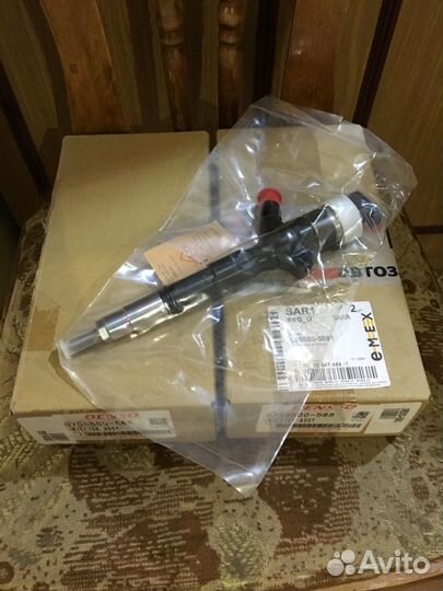Топливная форсунка (дизельная) denso на toyota hia