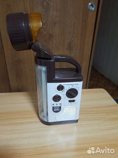 Фонарь- радио многофункциональный