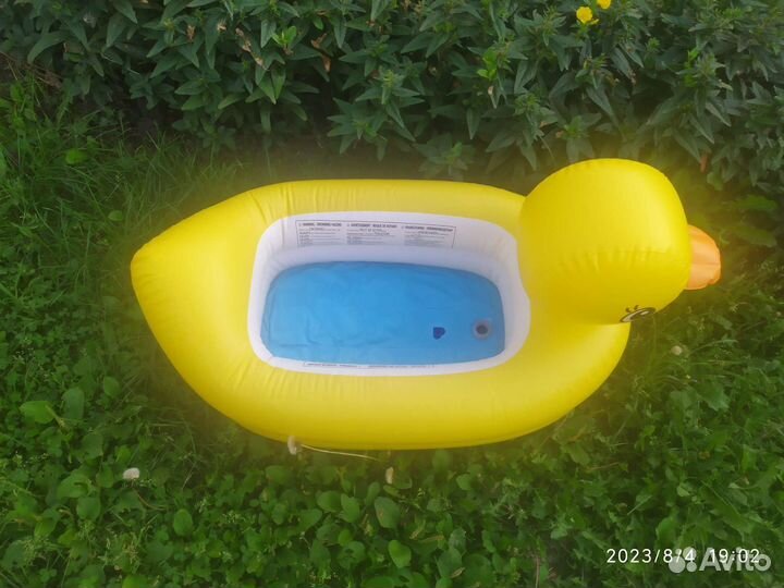 Бассейн для плавания малышей