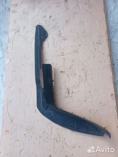 Водосток левый audi A8 D3 2007