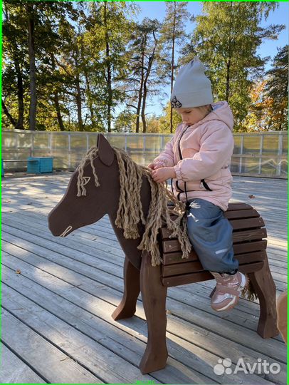 Лошадка на праздник для фотозоны для активных игр