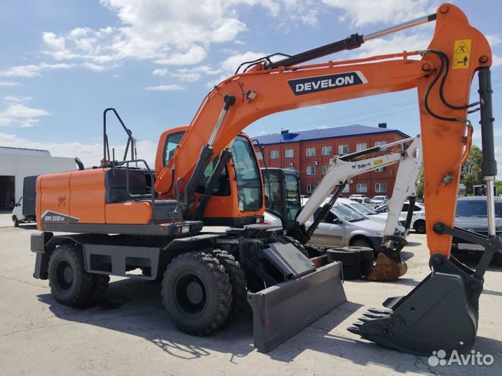 Колёсный экскаватор Develon DX150W-7B, 2024