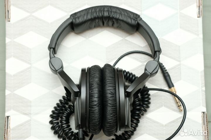 Наушники Sennheiser hd 280 pro 64 ирландия