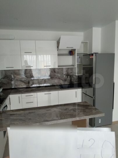 2-к. квартира, 45 м², 3/25 эт.