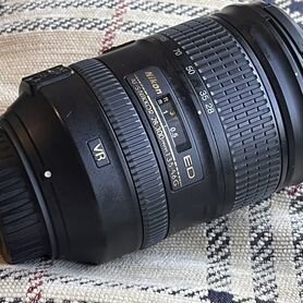 Nikon 28-300mm VR NIkkor Хороший