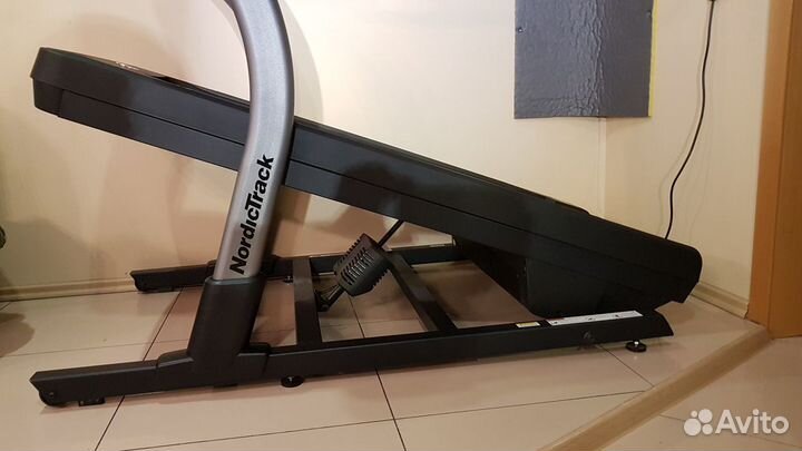 Профессиональная беговая дорожка Nordic Track X9