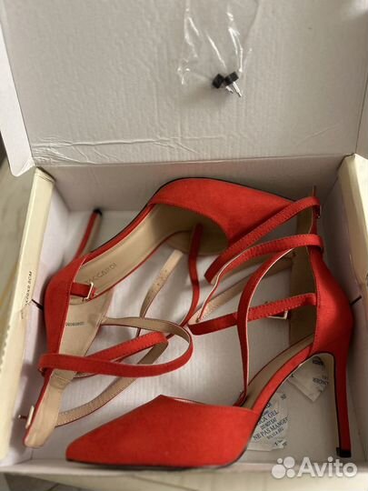 Красные замшевые туфли 39 -40 размер новые