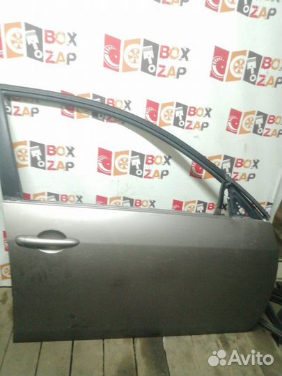 Дверь боковая передняя правая Nissan Primera 1.8