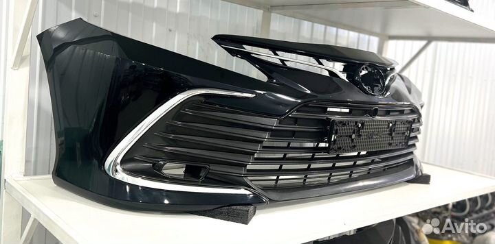 Бампер передний на Camry v75 - Оригинал (Черный)