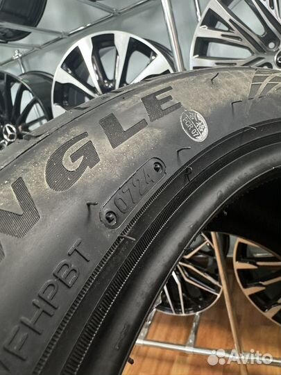 Triangle EffeXSport TH202 235/45 R18