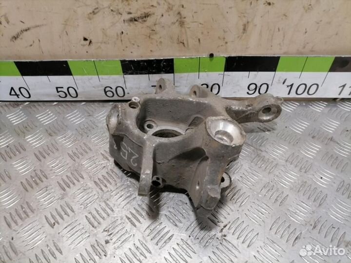 Кулак задний левый Bmw 7 f02 2008-2015