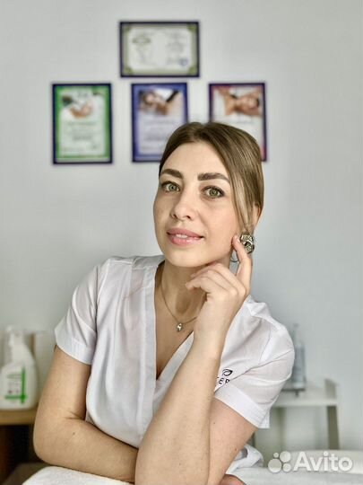 Косметолог Чистка лица Пилинг Массаж лица