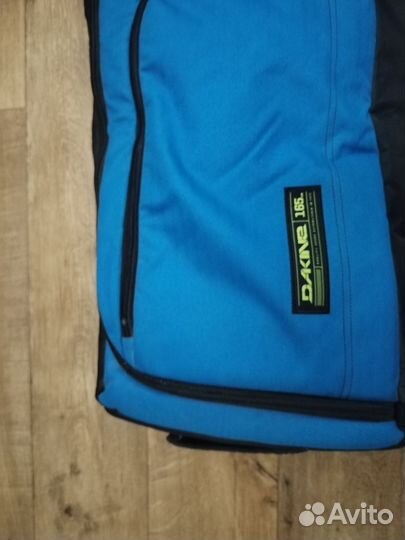 Чехол для сноуборда на колесах Dakine