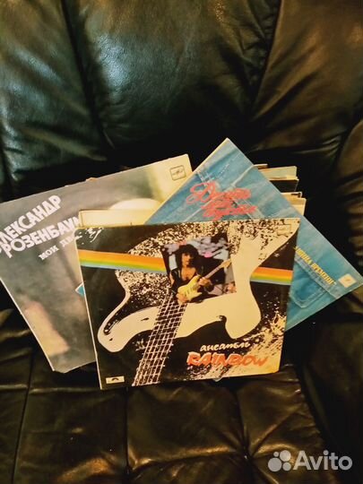 Проигрыватель винила Мелодия стерео и пластинки