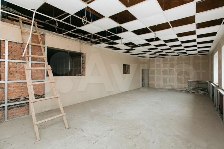 Свободного назначения, 290 м²