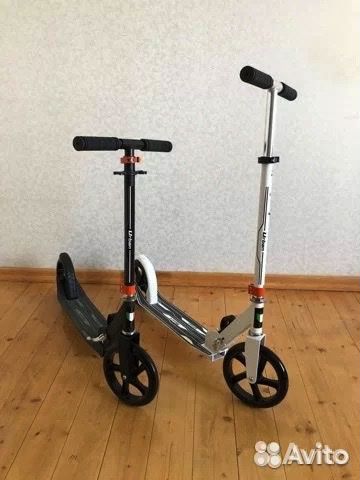 Самокаты трюковые. Самокат городской