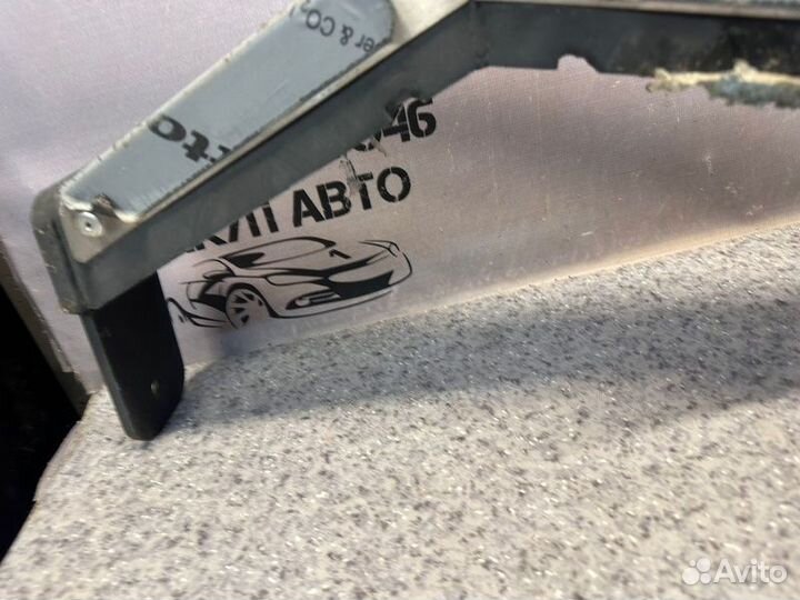 Фаркоп Toyota Hilux 2017