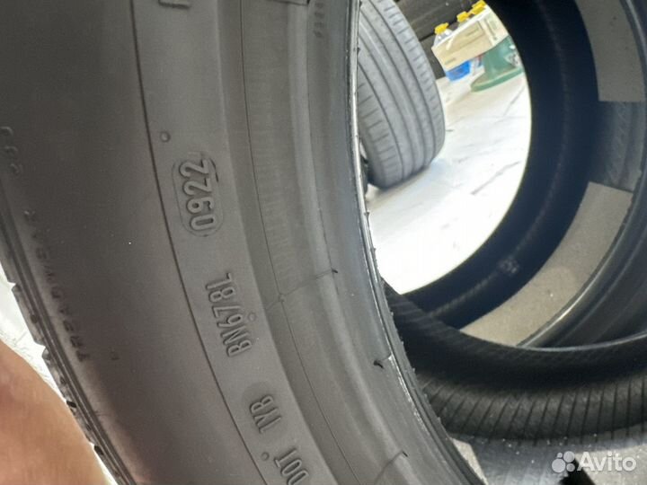 Pirelli P Zero 275/45 R21 и 315/40 R21