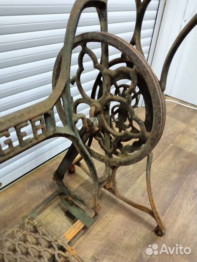 Чугунная станина Зингер Сингер