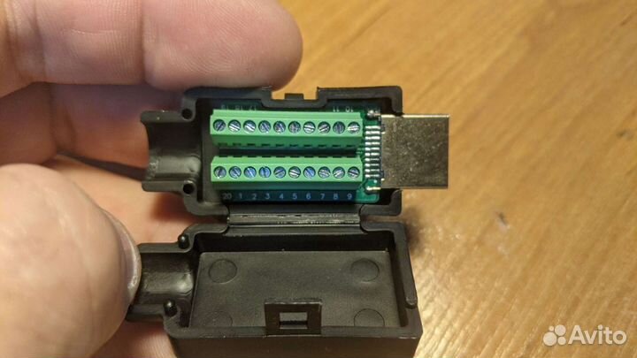 Hdmi коннектор. Винтовой 20 pin