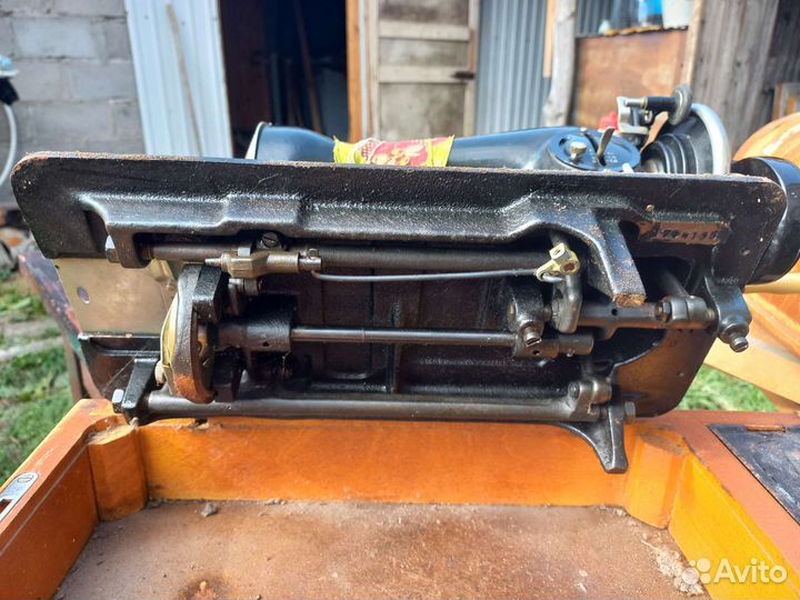 Швейная машинка