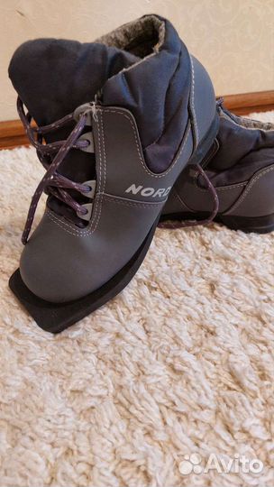 Лыжные ботинки классические