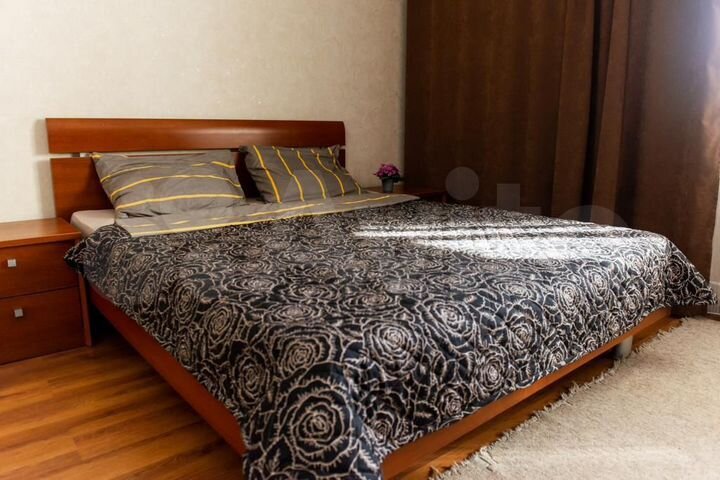 2-к. квартира, 70 м², 8/16 эт.