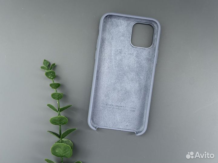 Чехол на iPhone 11