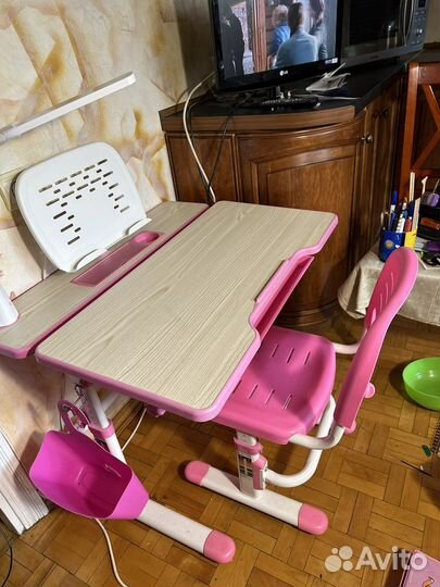 Растущая парта и стул fundesk