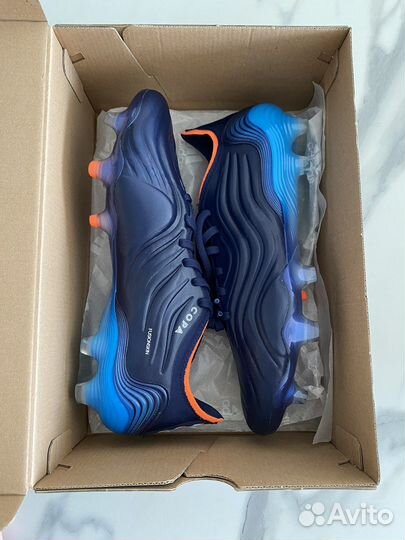 Футбольные бутсы adidas copa