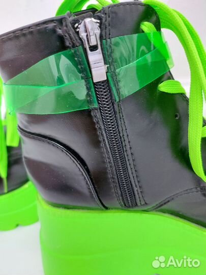 Ботинки женские лакированные,на толстой подошве